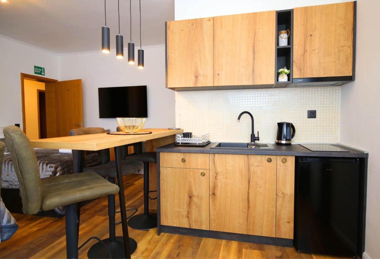 Apartmani Krka Rooms ロゾヴァック エクステリア 写真