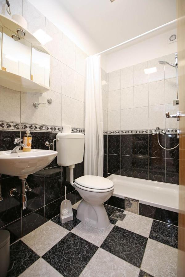 Apartmani Krka Rooms ロゾヴァック エクステリア 写真