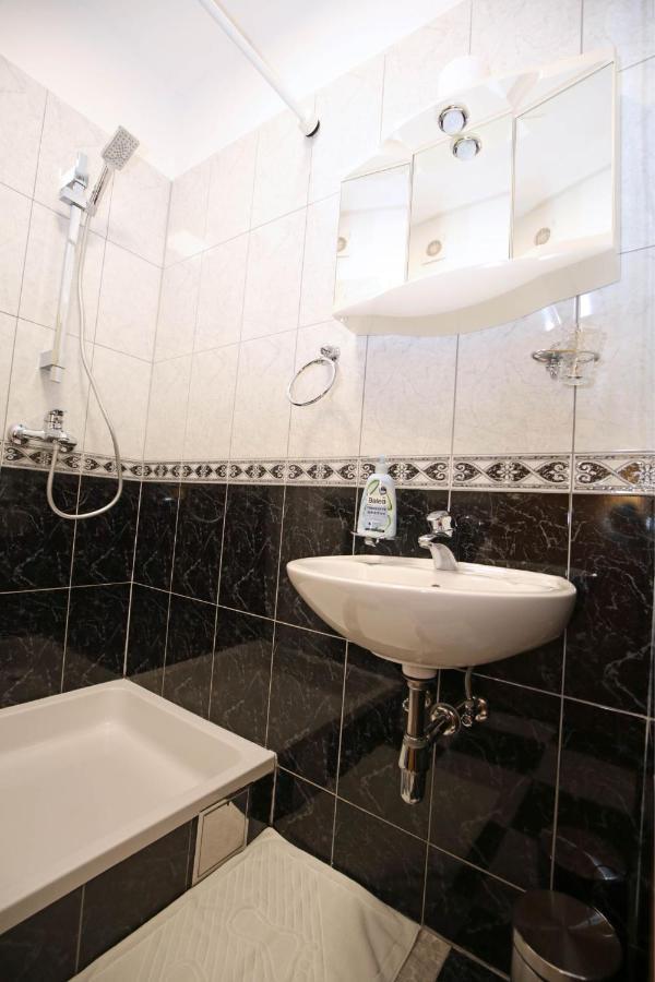 Apartmani Krka Rooms ロゾヴァック エクステリア 写真